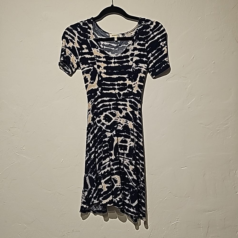 Monteau short sleeve dress